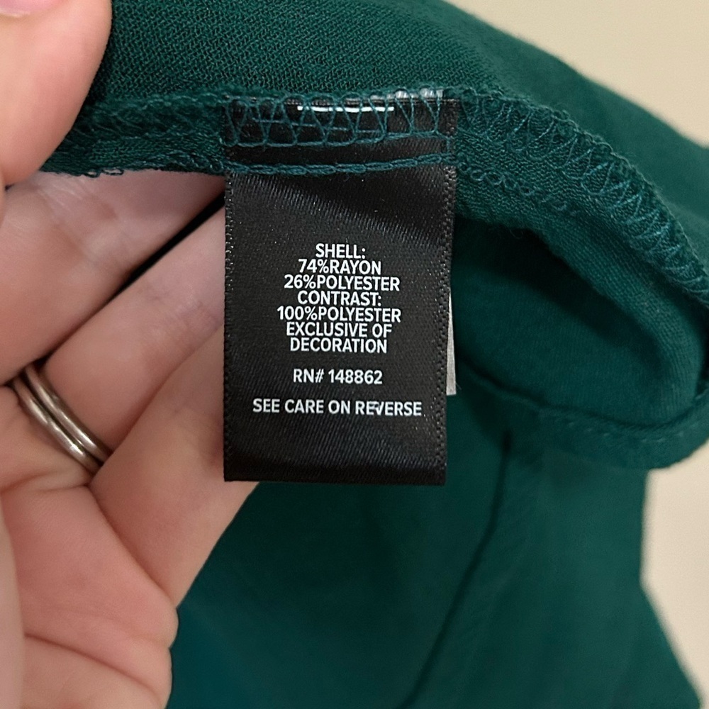 Torrid Crinkle Gauze With Lace Short Puff Sleeve Blouse Green Women’s size 2 - Picture 7 of 10